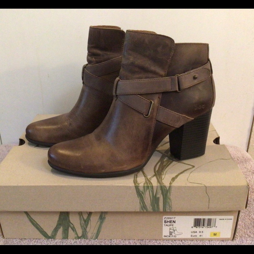 BOC Born taupe Shen booties, size 9.5
